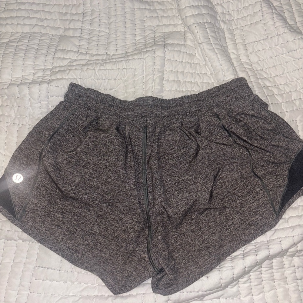lululemon athletica Gray Athletic Shorts Relaxed Fit Elastic Waistband 4” - Picture 2 of 3